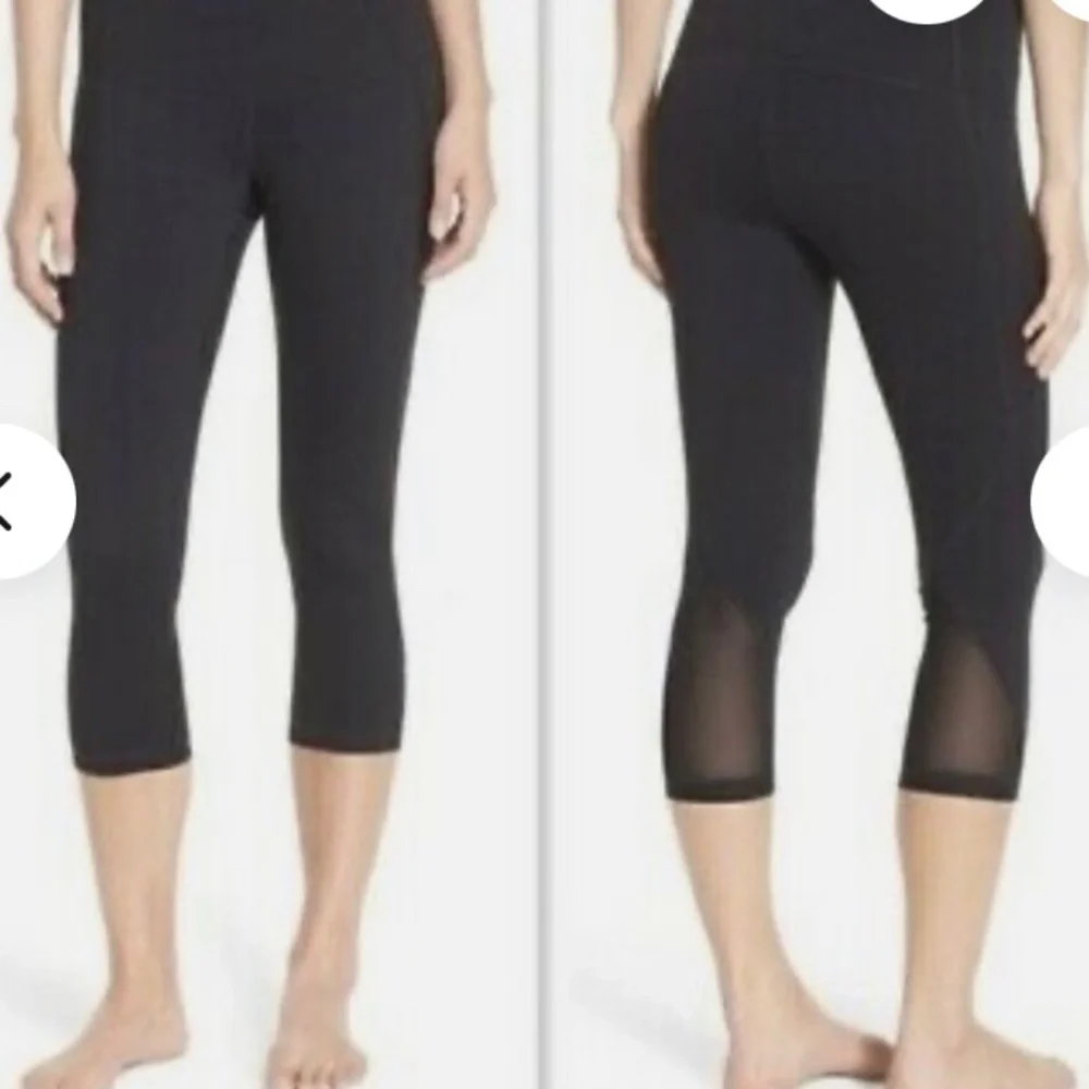 Zella Black M Capri leggings Active Yoga Gym Travel Adventure Outdoor Normcore